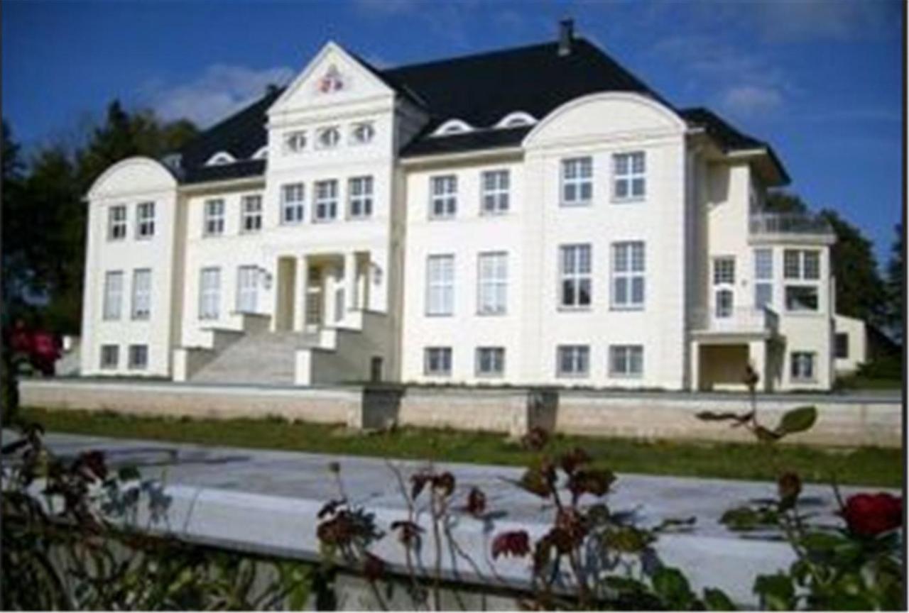 Schloss Wichmannsdorf Kropelin Экстерьер фото