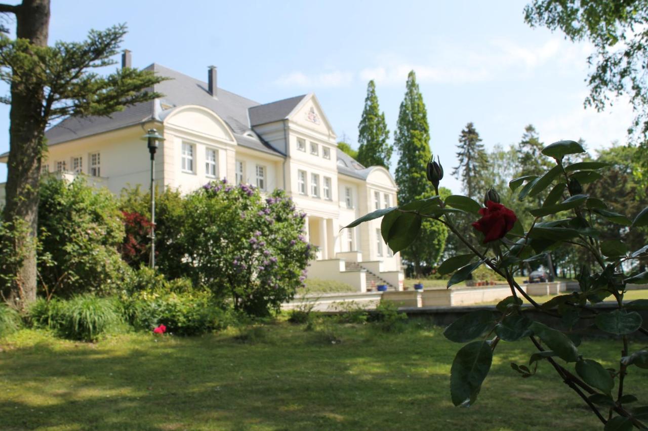 Schloss Wichmannsdorf Kropelin Экстерьер фото